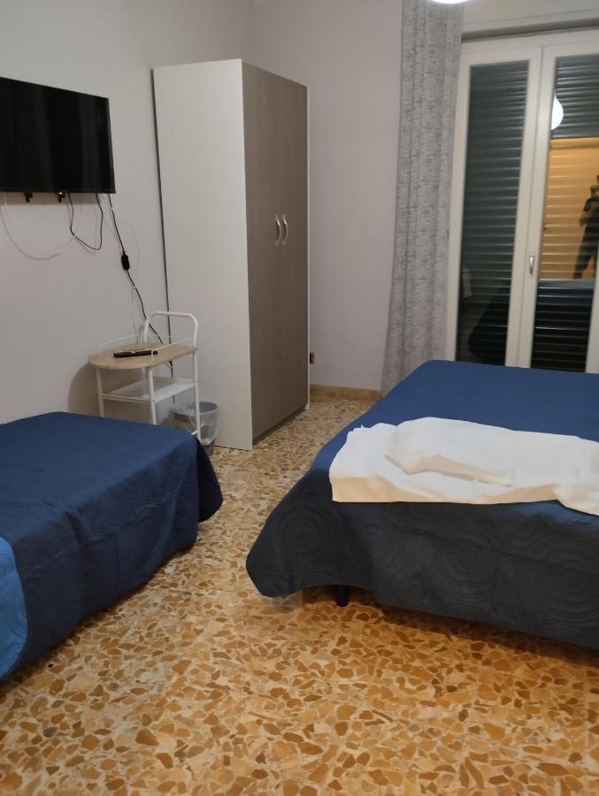 La Darsena Bed & Breakfast Crotone Exterior photo