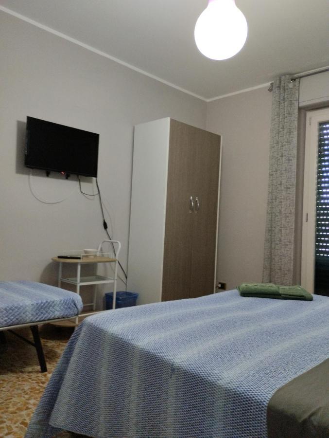La Darsena Bed & Breakfast Crotone Exterior photo